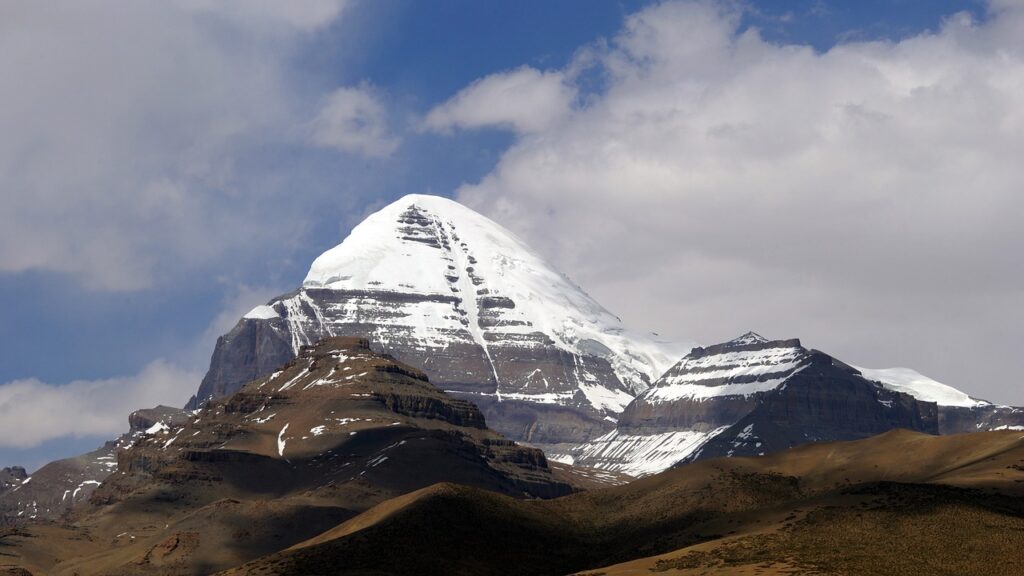 mount kailash, mountain range, snow mountain-3192640.jpg